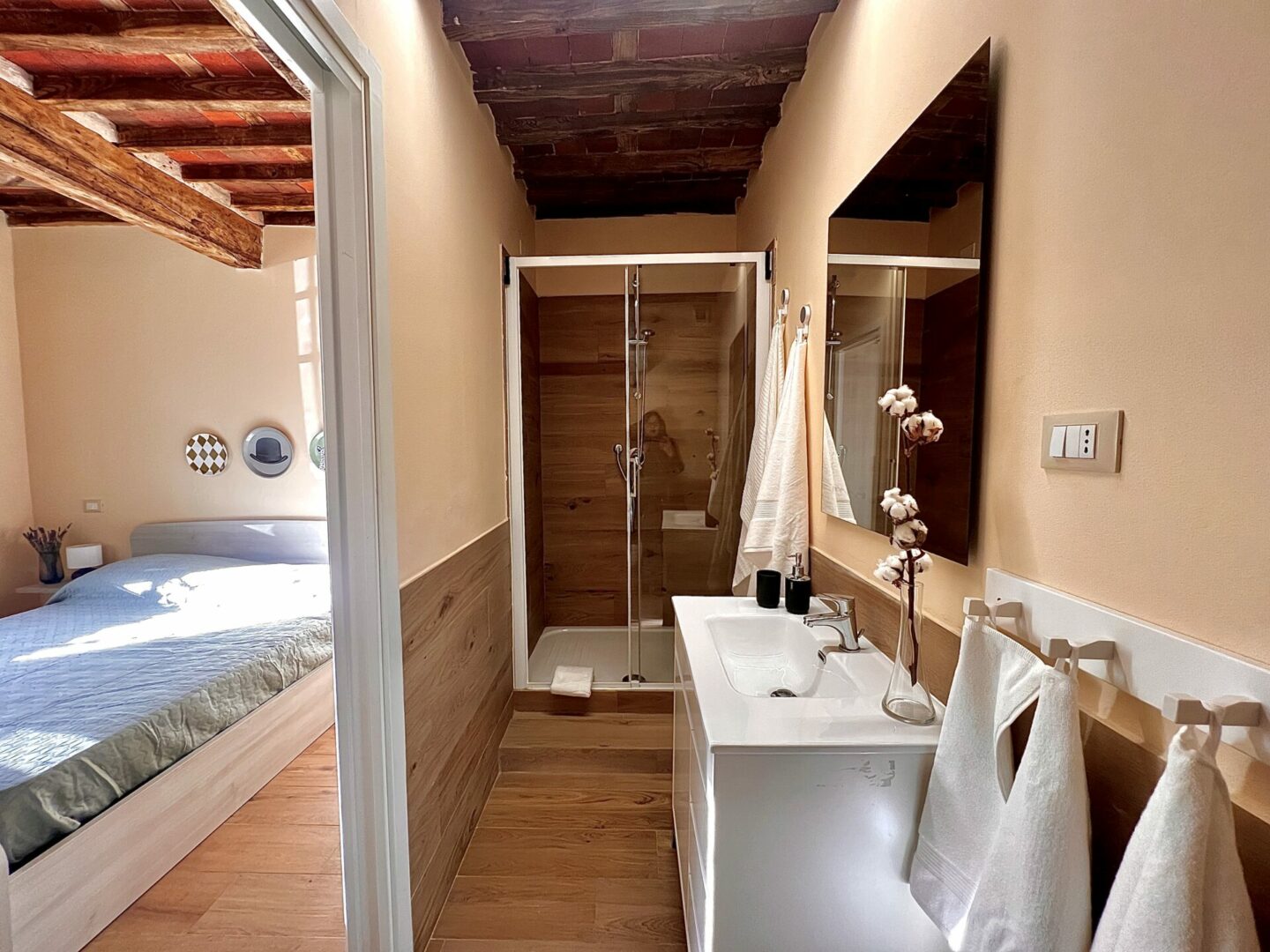Casina Ousman