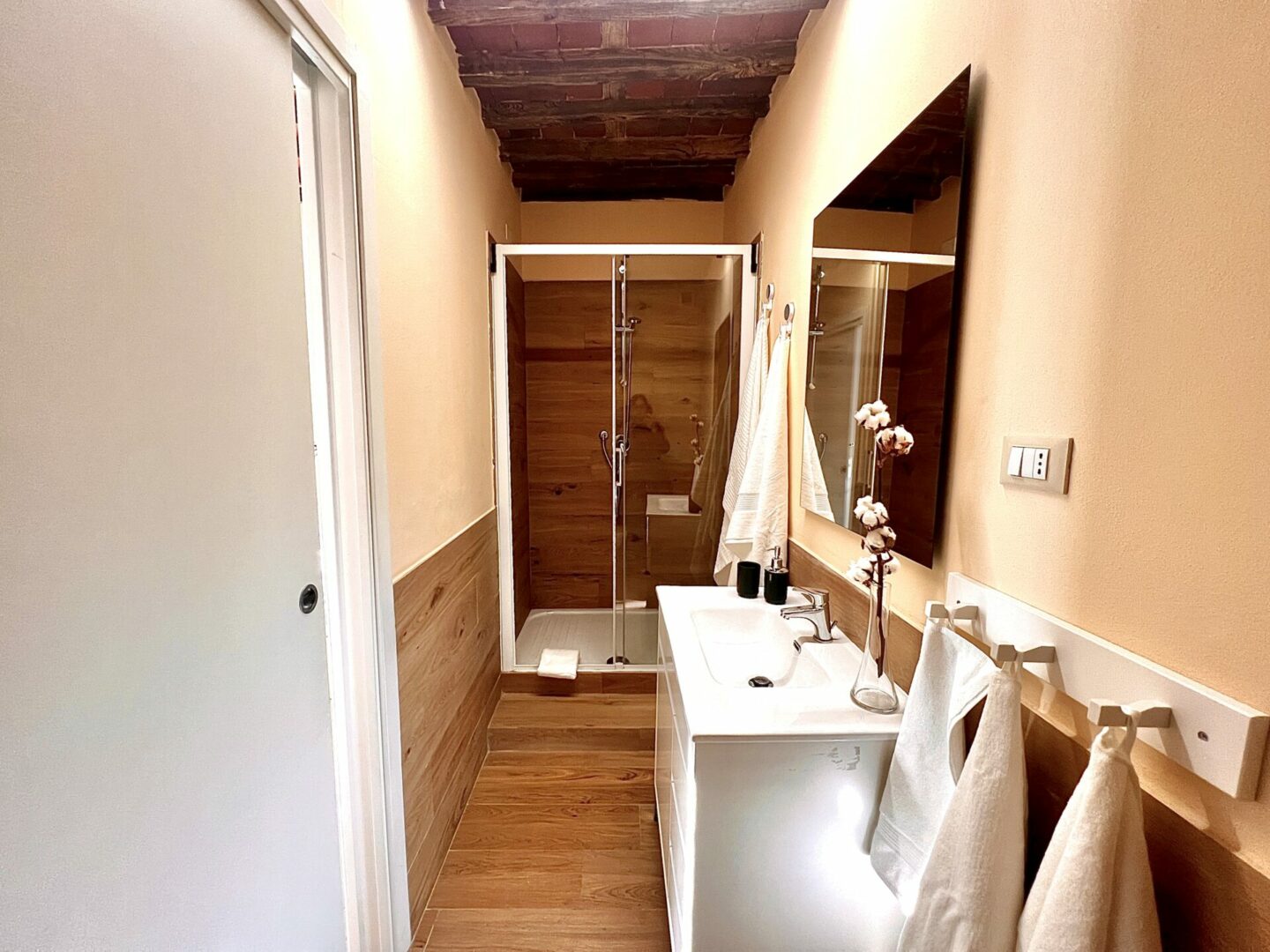 Casina Ousman